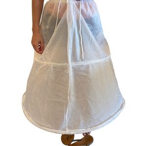 White Crinoline Petticoat Skirt - Structured Underskirt TWO HOOP